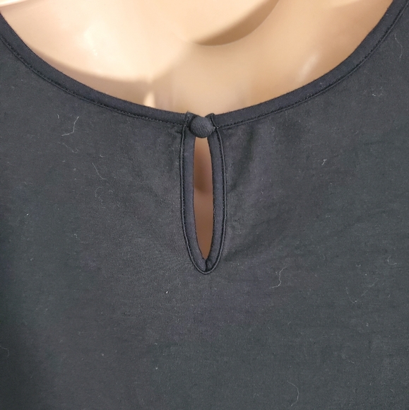 Torrid Super Soft Knits Women's Black Crochet Keyhole Sleeveless Blouse Sz 3 - Picture 9 of 13